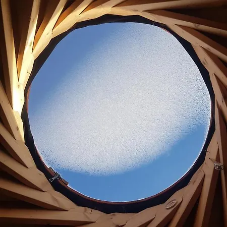 Penzion Atypique Yourte La Capelle-lès-Boulogne