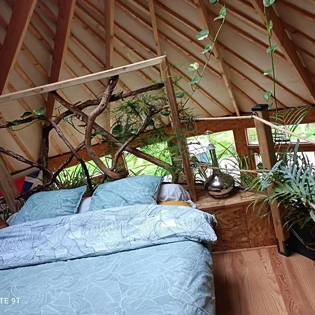 Atypique Yourte Penzion 4*